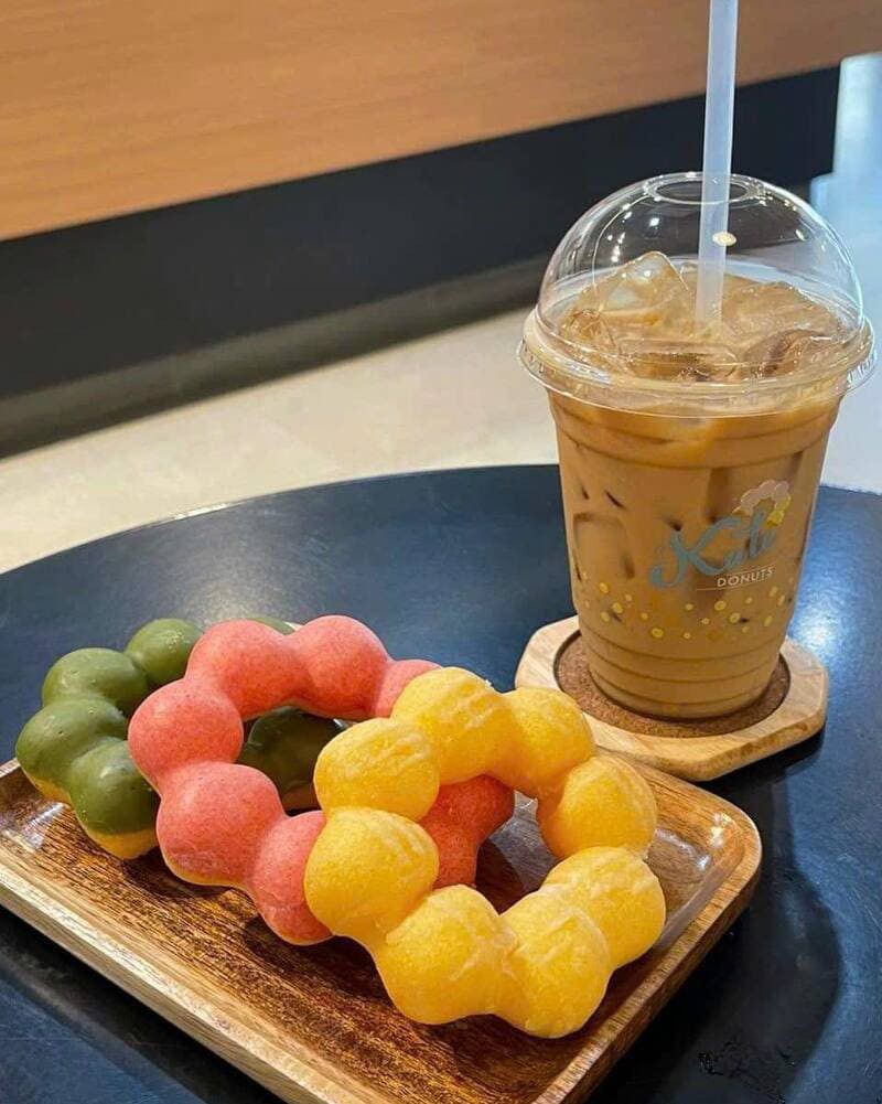 Kute Donuts - Quán cafe hiện đại tại Tân Bình